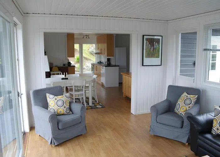 Havblikk By Norgesbooking - With An Amazing View In Semesterbostad Mandal